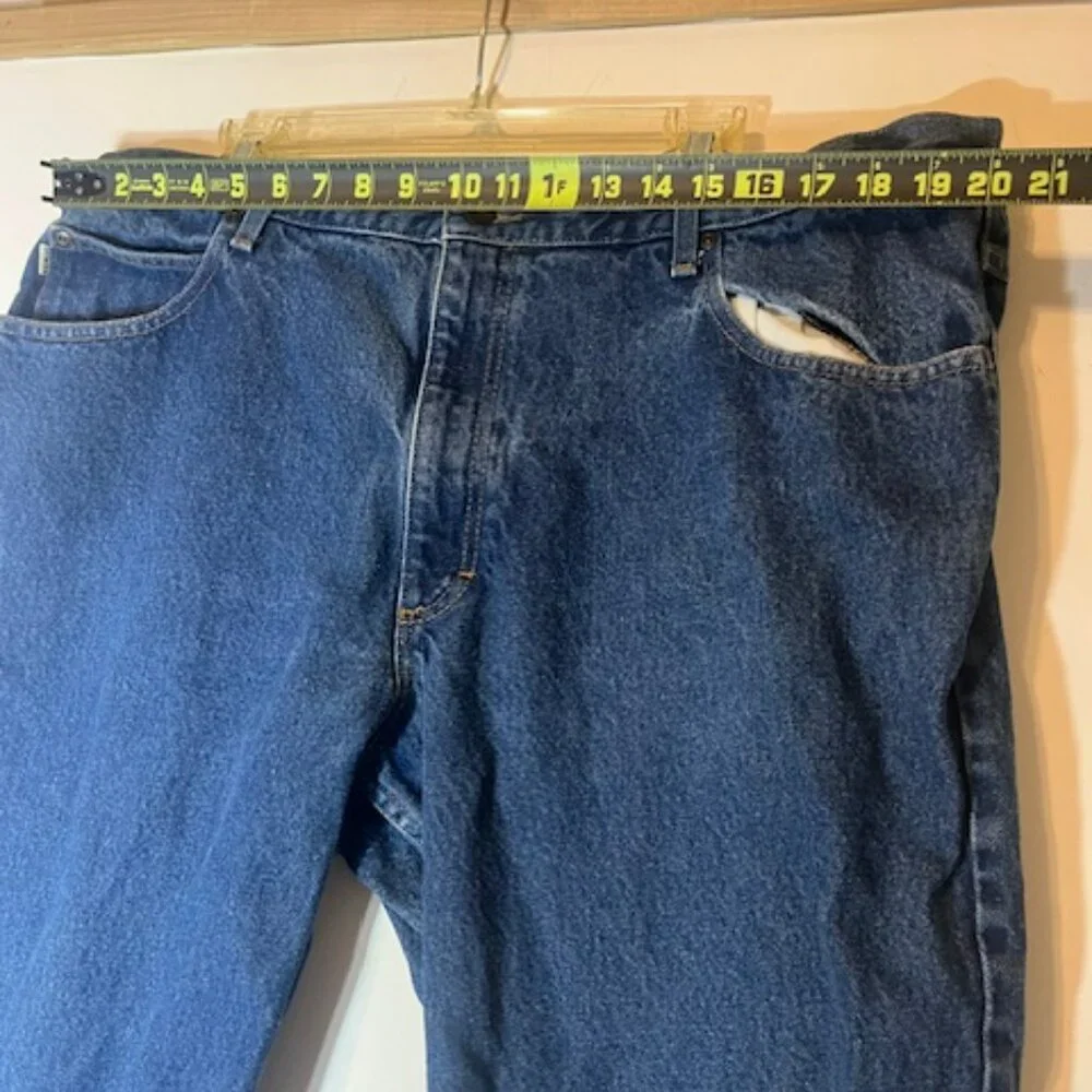 L.L. Bean‎ Straight Leg Relaxed Men's Medium Wash Jeans Sz W 42 x L 32